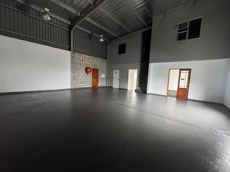 To Let commercial Property for Rent in Newton Park Eastern Cape